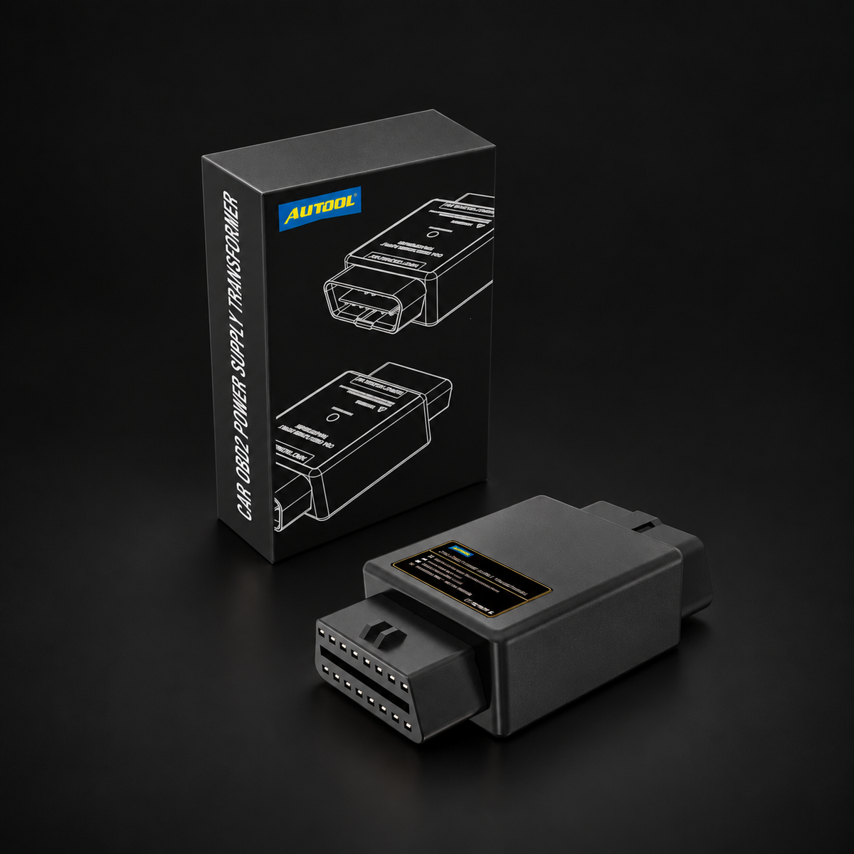 Adaptador OBD2 AUTOOL 24V a 12V para Escáneres de Diagnóstico en Camiones y Maquinaria sobre fondo negro