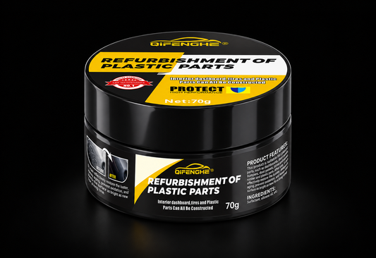 Portada sobre fondo negro de Crema Restauradora de Plásticos Automotriz 70 g  Interior y Exterior Antienvejecimiento Pulido Antidesgaste
